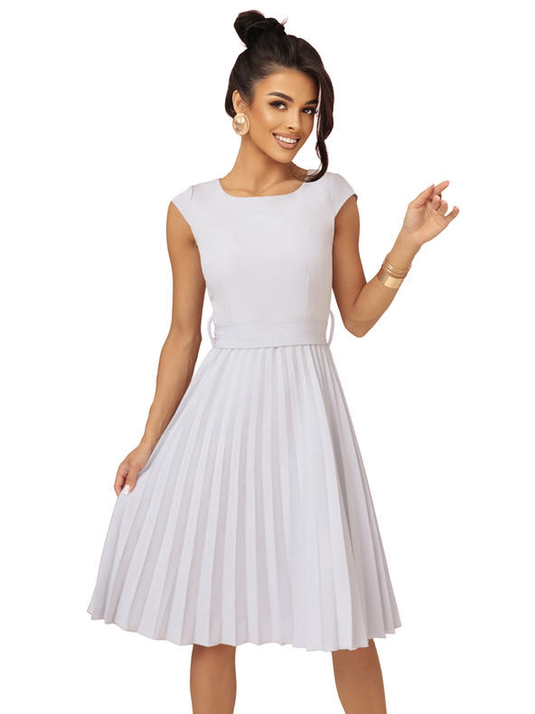 numoco LILA Plissiertes Kleid mit kurzen Ärmeln und Gürtel