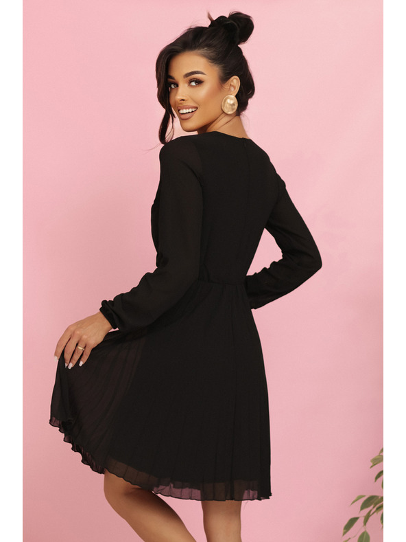 numoco Plissierte ISABELLE Kleid mit langen Ärmeln und Ausschnitt