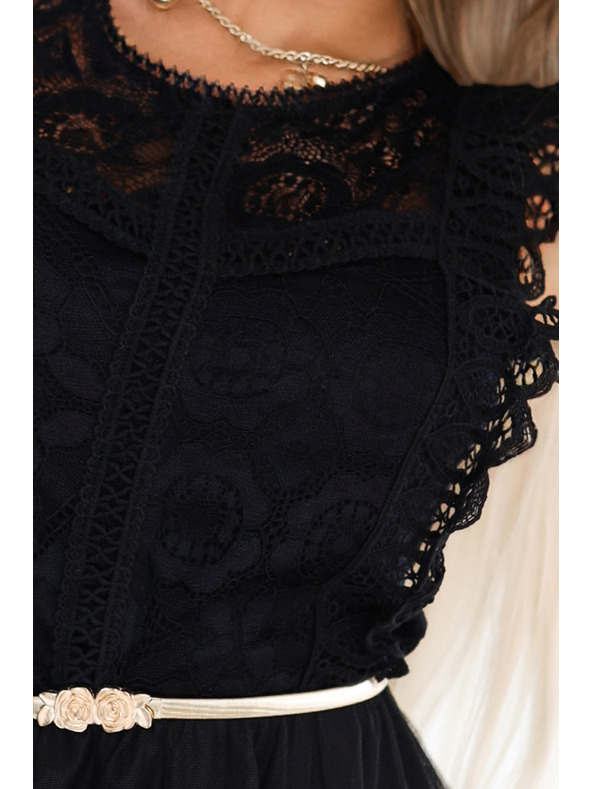 numoco Spitzenkleid GRETA mit Tüllrock und goldenem Gürtel