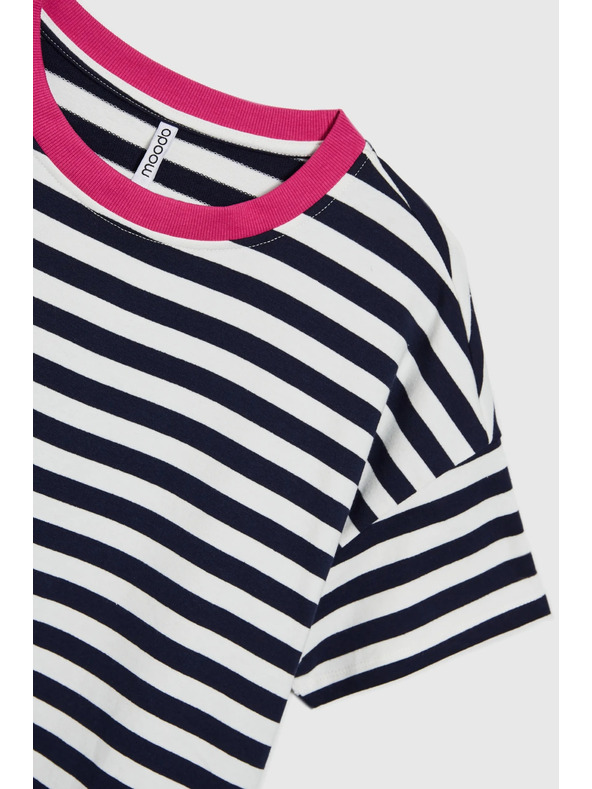 Moodo Blau-weiß gestreiftes T-Shirt mit rosa Kragen