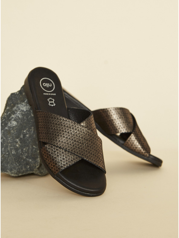 Ojju Schwarze Lederslipper OJJU