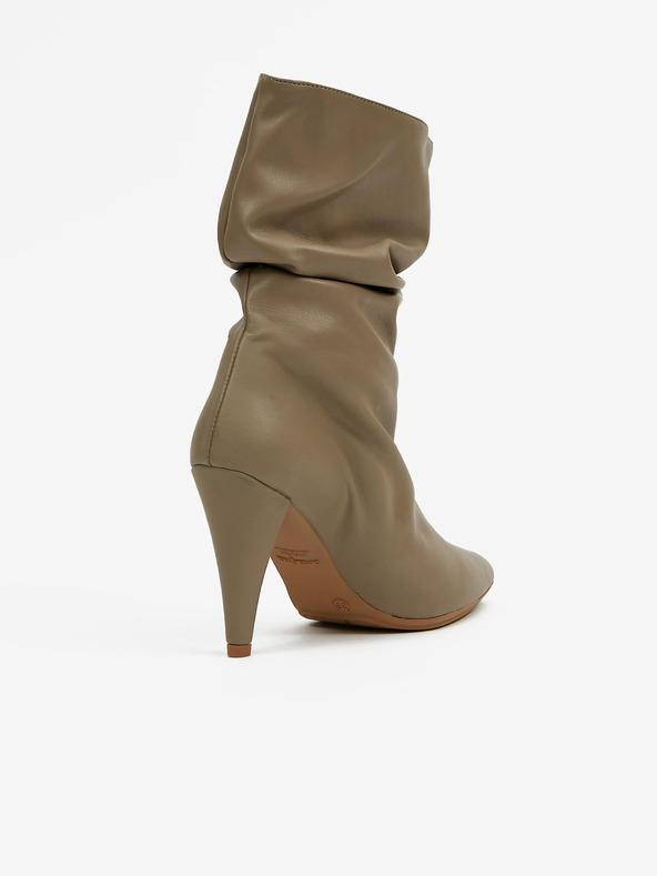 Ojju Niedrige Stiefel in Beige OJJU