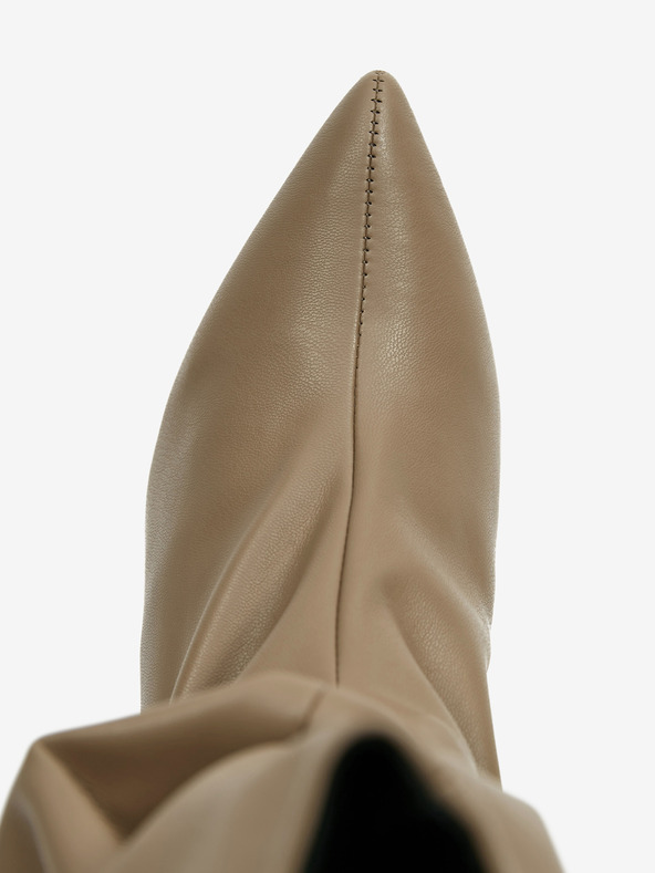 Ojju Niedrige Stiefel in Beige OJJU