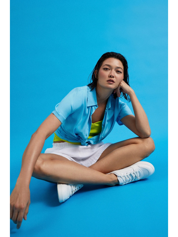 Moodo Hellblaues Kurzarmhemd