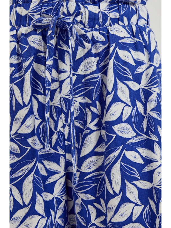 Moodo Blau-weiße Shorts von Moodo