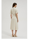 Moodo Beiges Kleid mit Gürtel