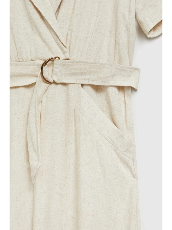 Moodo Beiges Kleid mit Gürtel