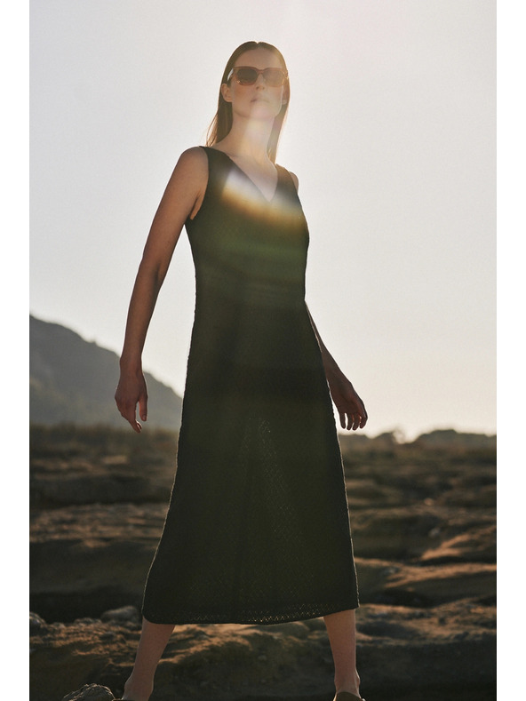 Moodo Schwarzes Trägerkleid
