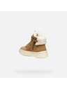 Geox Braune Mädchen-Sneaker Geox Laquinny WPF