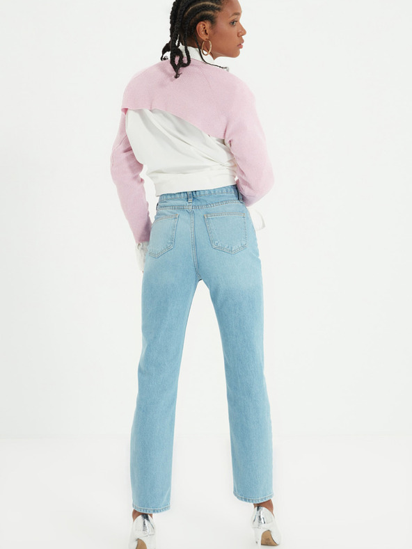 Trendyol Hellblaue Mom Fit Jeans mit Ripped-Effekt Trendyol