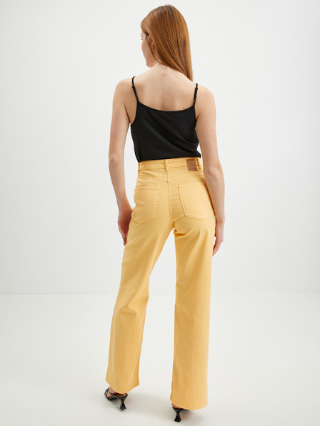 Pieces Gelbe Damenjeans mit weitem Bein Pieces Peggy