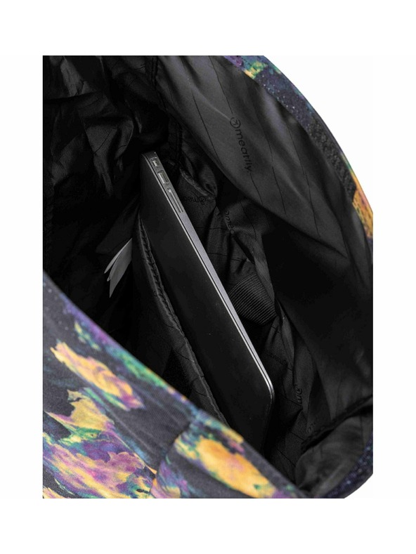 Meatfly Meatfly Rucksack Holler Dunkel Aquarell 28 L | Schwarz | Volumen 28 L