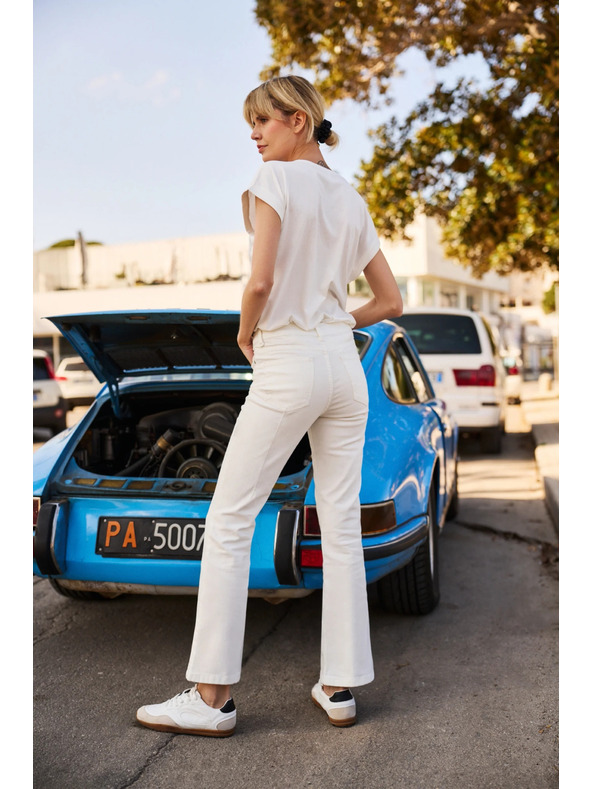 Moodo Cremefarbene Damen Schlagjeans