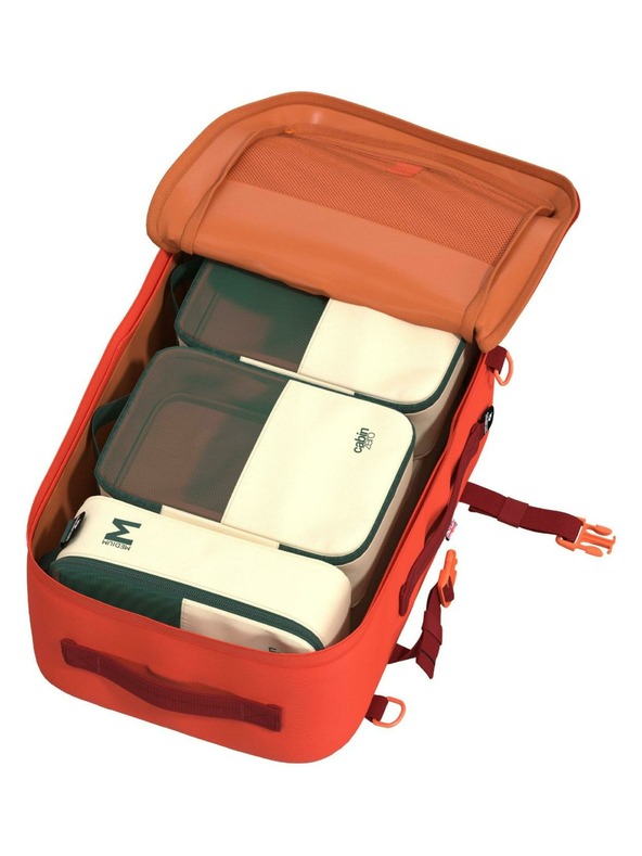 CabinZero CabinZero Classic Pro 32L Tomato Festival