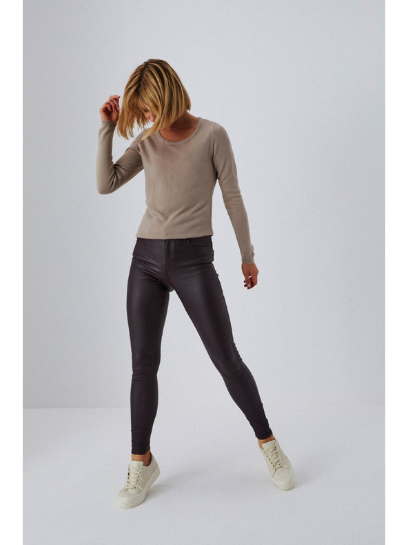 Moodo Taillierte Wachshose Moodo