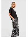 Moodo Schwarze lockere Bluse mit kurzen Ärmeln