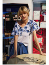 Moodo Weiße Bluse mit blauen Blumen