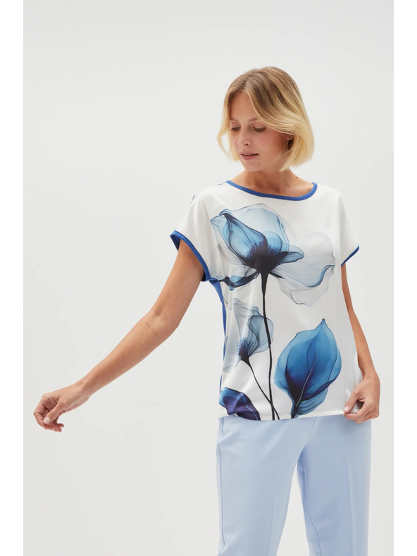 Moodo Weiße Damenbluse mit blauen Blumen