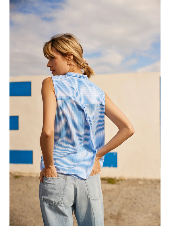 Moodo Blau-weiß gestreiftes ärmelloses Hemd