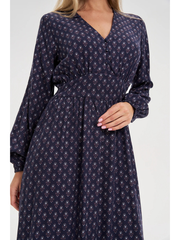 Moodo Langes blaues Kleid mit langen Ärmeln Moodo