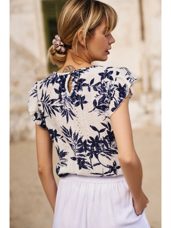 Moodo Damen T-Shirt Moodo – weiß mit blauen Blumen