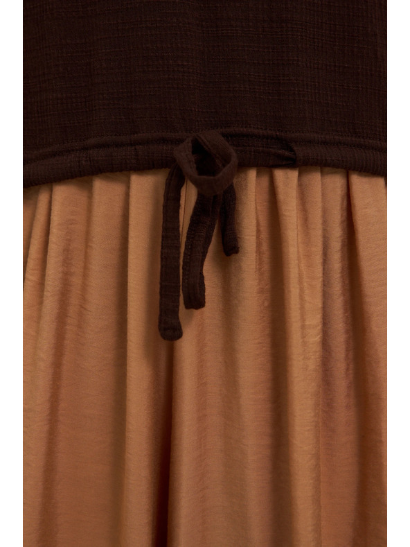 Moodo Braunes Damen-T-Shirt mit Bindung