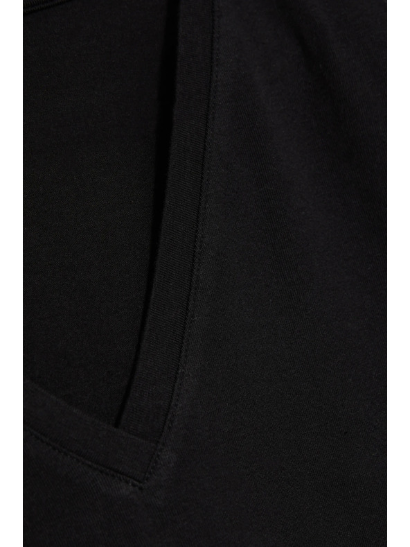 Moodo Schwarzes Basic-Top mit 3/4-Ärmeln von Moodo