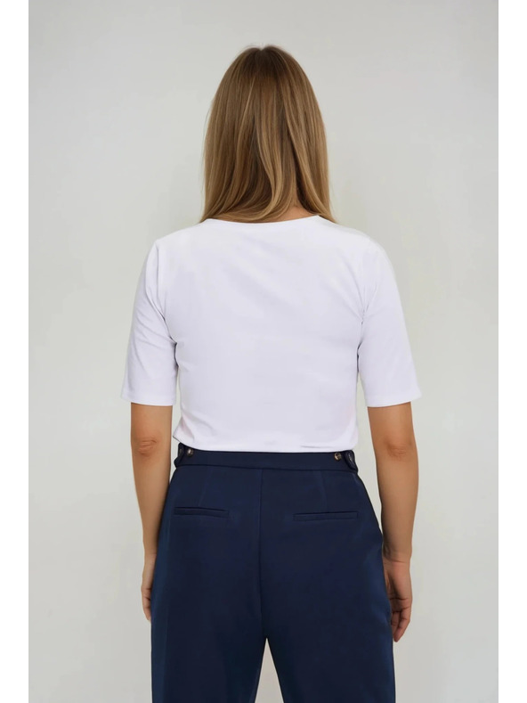 Moodo Weißes Basic Top mit 3/4-Ärmeln von Moodo