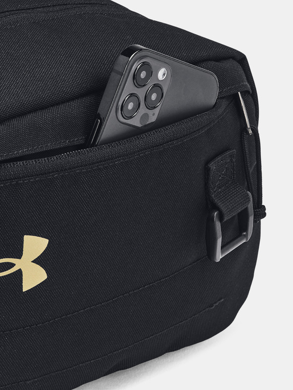 Under Armour Unisex Travel Bag Under Armour UA Contain Travel Kit