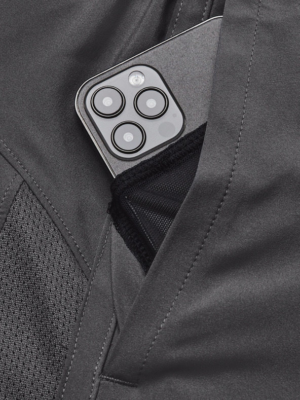 Under Armour Herren Under Armour UA LAUNCH 7'' SHORTS-GRY