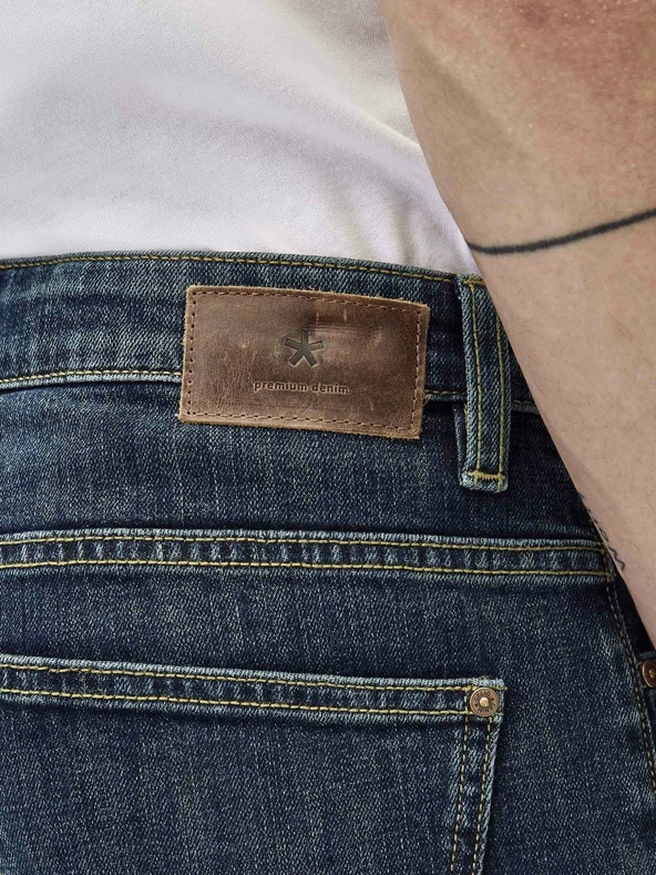 Celio Dunkelblaue Herrenjeans Straight Fit Celio