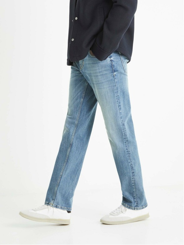 Celio Hellblaue Herren Jeans mit gerader Passform Celio C5