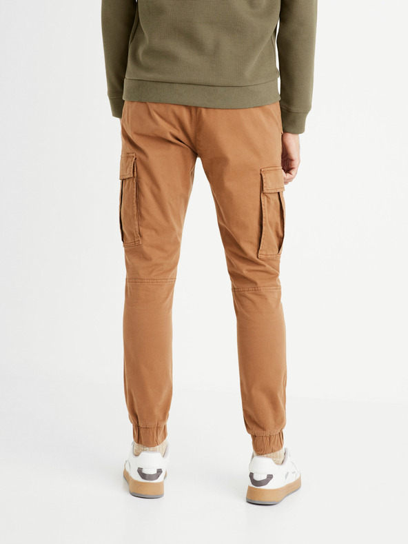 Celio Braune Herrenhose mit Taschen Celio Cobattle1