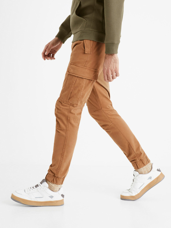 Celio Braune Herrenhose mit Taschen Celio Cobattle1