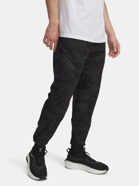 Under Armour Herren-Jogginghose Under Armour UA Unstoppable Woven Jogger-BLK