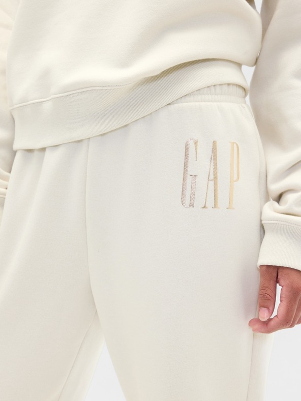 GAP Herren Sweatpants mit Fleece und Logo GAP