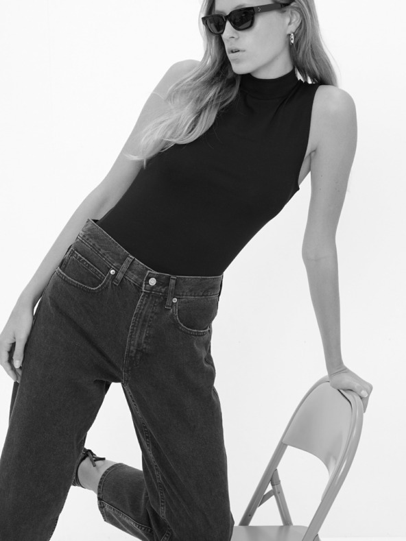 GAP Barrel High Rise Washwell-Jeans GAP