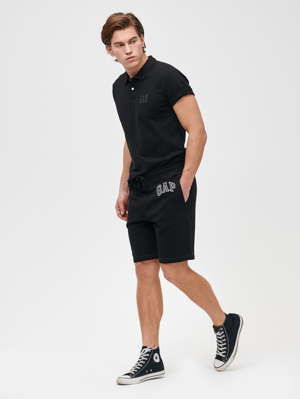 GAP Shorts GAP Logo