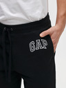 GAP Shorts GAP Logo