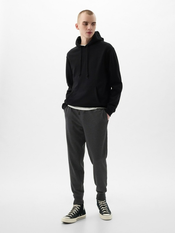 GAP Herren Sweatpants mit Fleece und Logo GAP