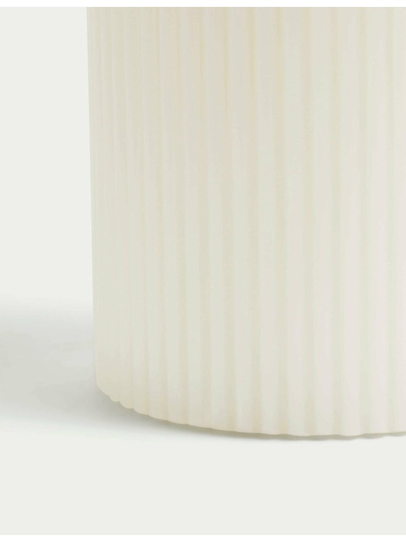 Marks & Spencer Geriffelte Säulenkerze Marks & Spencer weiß