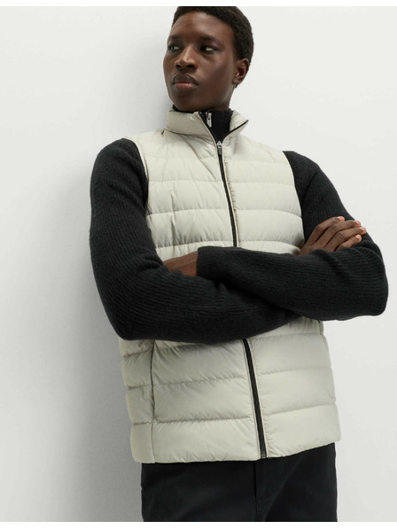 Marks & Spencer Leichte Daunen-Weste von Marks & Spencer, beige