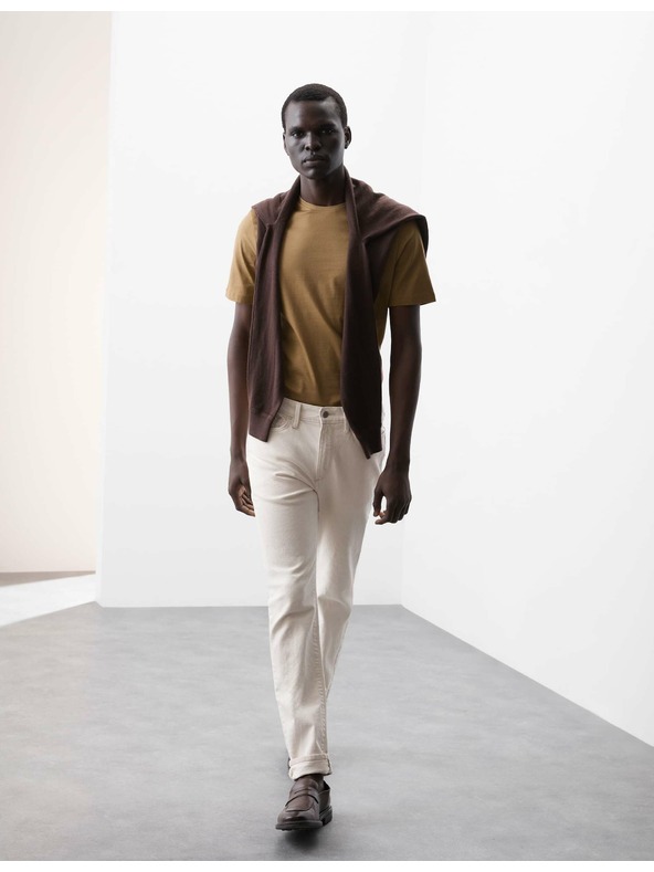 Marks & Spencer T-Shirt aus Premium-Baumwolle, Slim Fit von Marks & Spencer, braun