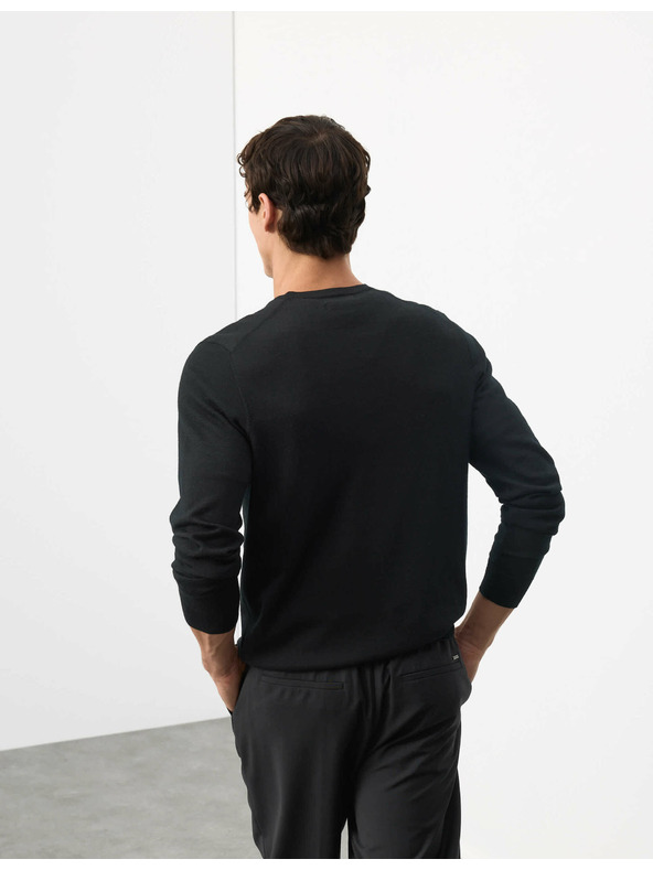 Marks & Spencer V-Ausschnitt Pullover aus reiner, besonders feiner Merinowolle von Marks & Spencer schwarz