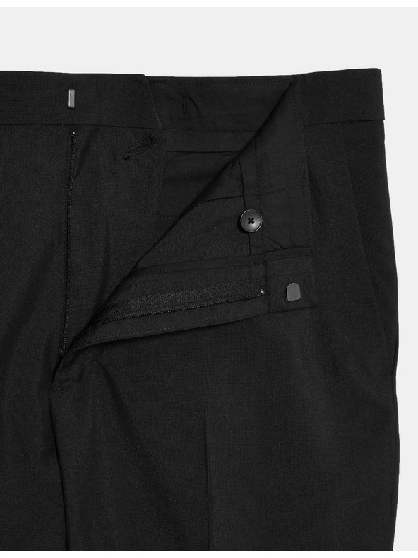 Marks & Spencer Bügelfreie Hose in klassischem Schnitt von Marks & Spencer schwarz