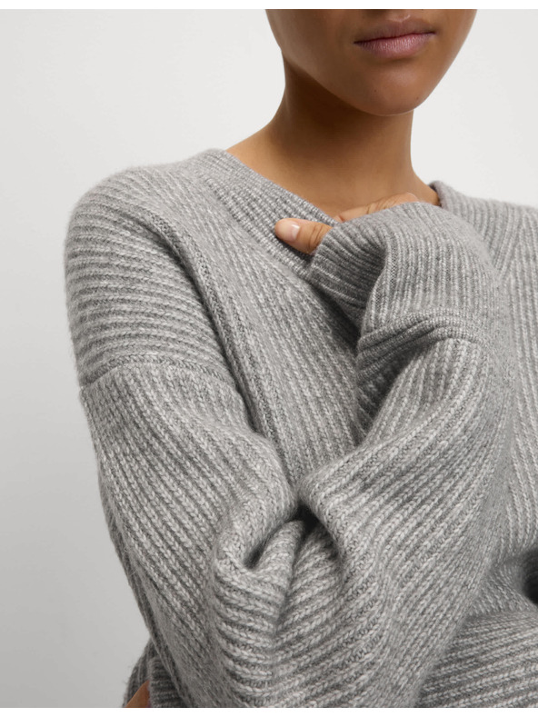 Marks & Spencer Gerippter Pullover mit V-Ausschnitt aus weichem Garn Marks & Spencer grau