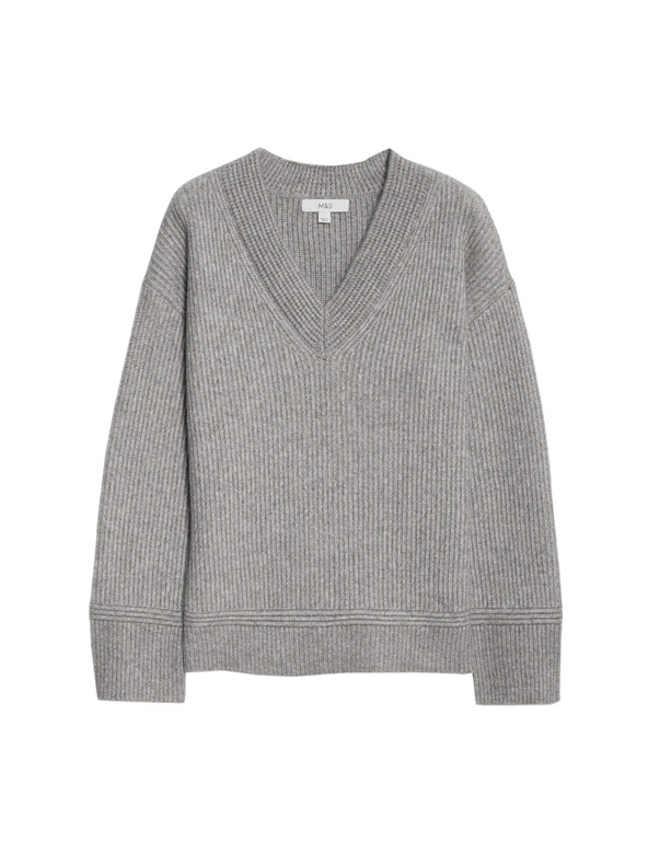 Marks & Spencer Gerippter Pullover mit V-Ausschnitt aus weichem Garn Marks & Spencer grau