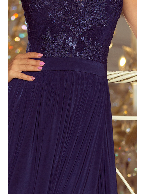 numoco LEA langes Kleid mit besticktem Ausschnitt - dunkelblau