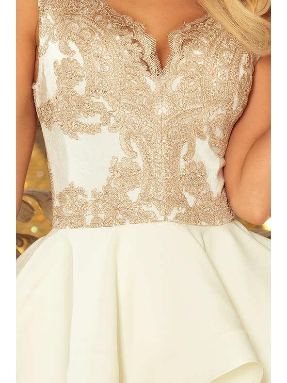 numoco CHARLOTTE - Exklusives Kleid mit Spitzenausschnitt - Gold / Beige + Ecru