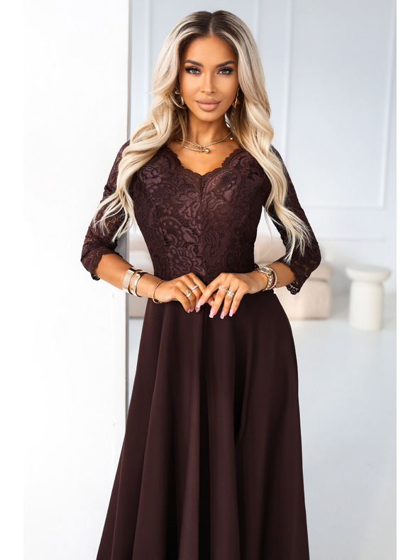 numoco AMBER Elegantes langes Spitzenkleid mit Ausschnitt - Schokolade